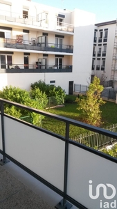 Appartement 3 pièces de 70 m² à Meyzieu (69330)