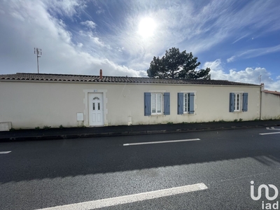 Maison 4 pièces de 88 m² à Nieul-sur-Mer (17137)