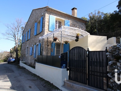 Maison 5 pièces de 100 m² à Saint-Martin-de-Pallières (83560)