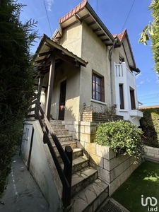 Maison 6 pièces de 100 m² à Gournay-sur-Marne (93460)