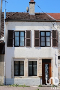 Maison de village 4 pièces de 126 m² à Montigny-sur-Aube (21520)