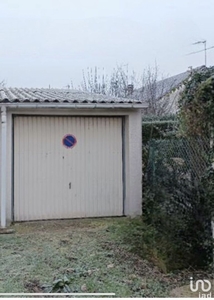 Parking/garage/box de 13 m² à Montereau-Fault-Yonne (77130)