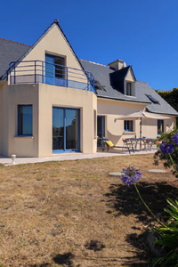 Grande maison spacieuse et lumineuse tout confort avec vue mer à 500 m de la plage (Finistère, Bretagne)