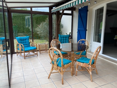 Maison de vacances avec piscine couverte à 15km des plages de de la Tranche sur mer en Vendée