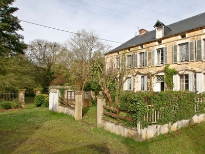 Vente maison 16 pièces 380 m² Vailly-sur-Sauldre (18260)