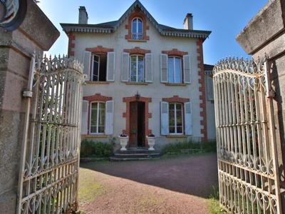 Vente maison 7 pièces 170 m² Chauffailles (71170)