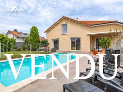 Vente maison 7 pièces 208 m² Roanne (42300)