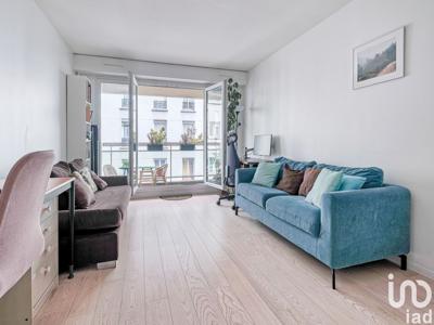 Appartement 3 pièces de 65 m² à Paris (75017)