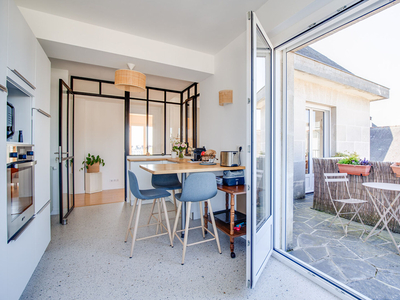 Nantes Aristide Briand - Appartement De 100 M² En étage élevé Avec Ascenseur, Terrasse Et Parking.