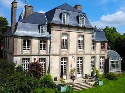 Vente maison 16 pièces 540 m² Saron-sur-Aube (51260)