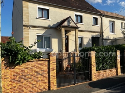 Vente maison 5 pièces 123 m² Le Plessis-Bouchard (95130)