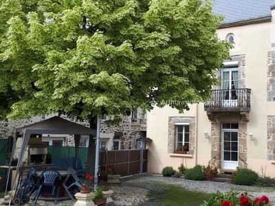 Vente maison 7 pièces 89 m² Courcité (53700)