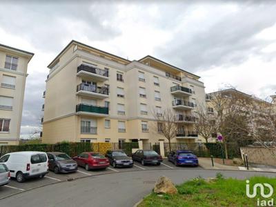 Appartement 2 pièces de 34 m² à Corbeil-Essonnes (91100)