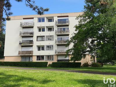 Appartement 2 pièces de 50 m² à Saint-Herblain (44800)