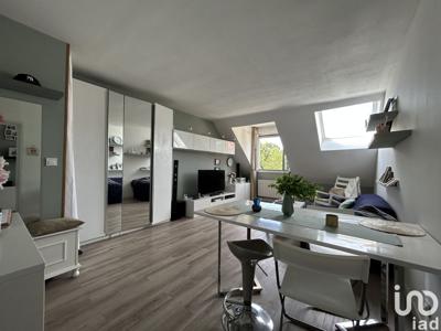 Appartement 3 pièces de 72 m² à Orly (94310)