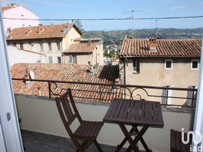 Appartement 2 pièces de 45 m² à Grasse (06130)