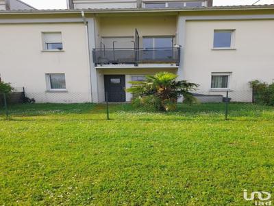 Appartement 3 pièces de 59 m² à Saint-Louis-de-Montferrand (33440)