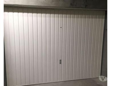 Grand garage simple fermé 26 m2