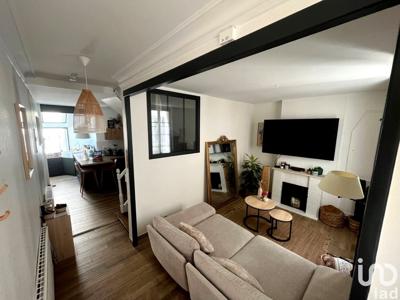 Maison 3 pièces de 84 m² à Niort (79000)