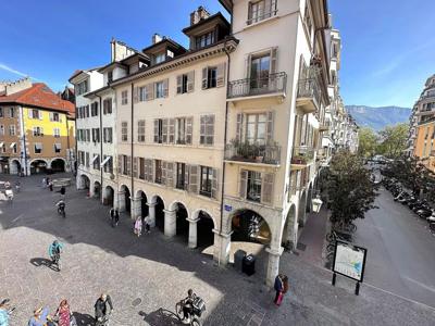2 room luxury Apartment for sale in Annecy, France