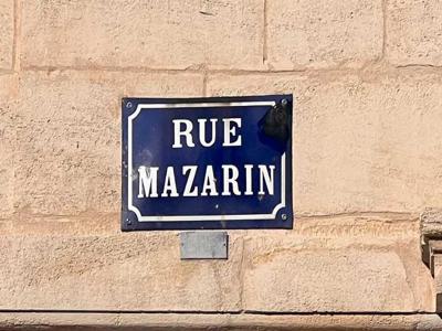 Chambre coliving rue Mazarin