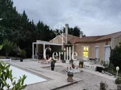 Maison de luxe en vente à Saint-Mitre-les-Remparts, Provence-Alpes-Côte d'Azur