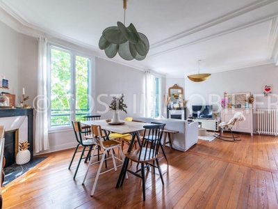 Appartement de luxe de 3 chambres en vente à Bois-Colombes, Île-de-France