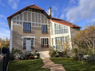 Vente maison 10 pièces 225 m² Montesson (78360)
