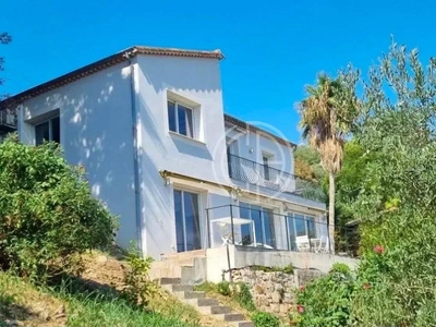 Villa de 4 pièces de luxe en vente Mandelieu, Provence-Alpes-Côte d'Azur