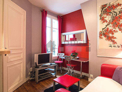 Appartement 1 chambre meublé avec cheminée, concierge et local à vélosCommerce – La Motte Picquet (Paris 15°)