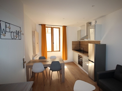 Appartement 1 pièce de 25 m² à Gap (05000)