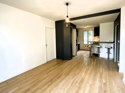 Appartement 3 pièces de 51 m² à Saint-Martin-d'Hères (38400)