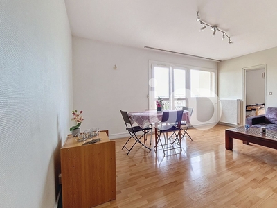 Appartement 3 pièces de 66 m² à Meaux (77100)