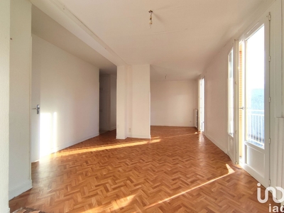 Appartement 3 pièces de 73 m² à Carmaux (81400)