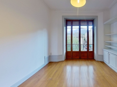 Appartement 4 pièces de 76 m² à Chambéry (73000)