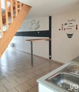 Maison 3 pièces de 52 m² à Bogny-sur-Meuse (08120)