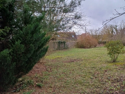 Terrain de 1 700 m² à Maurecourt (78780)