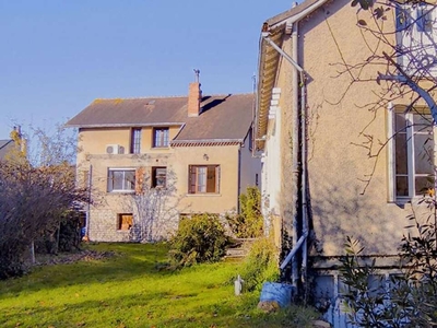 Vente maison 10 pièces 220 m² Châtellerault (86100)