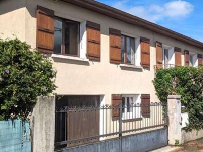 Vente maison 6 pièces 125 m² Saint-Alban-Leysse (73230)