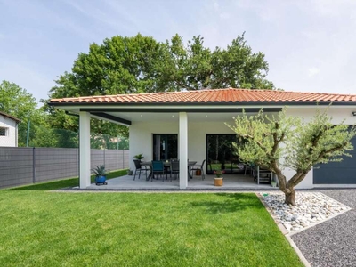 Vente maison à construire 5 pièces 100 m² Pins-Justaret (31860)