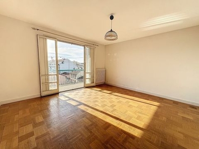 Vente appartement à Villeurbanne: 3 pièces, 66 m², VILLEURBANNE