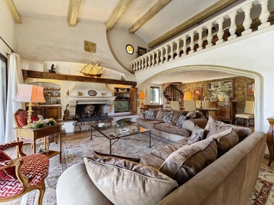 8 room luxury House for sale in Mougins, French Riviera