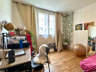 Appartement 1 pièce de 30 m² à Grenoble (38000)