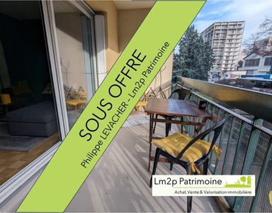 Appartement 3 pièces 70 m² . Parking privatif et cave inclus . 2 chambres . Balcon 6,5 m²