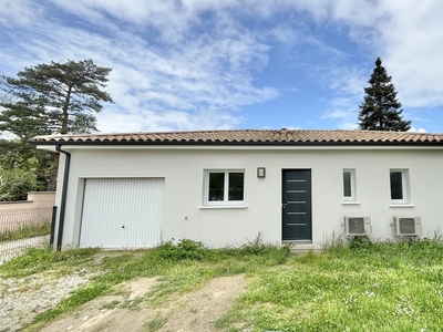 Maison traditionnelle 4 pièces de 93 m² à La Lande-de-Fronsac (33240)