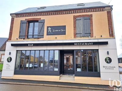 Restaurant de 175 m² à Chapelle-Royale (28290)