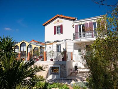 Maison de luxe de 5 chambres en vente à Toulon, Provence-Alpes-Côte d'Azur