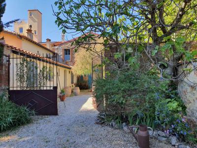 Villa de luxe de 32 pièces en vente Perpignan, France