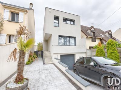 Maison 4 pièces de 92 m² à Villeparisis (77270)