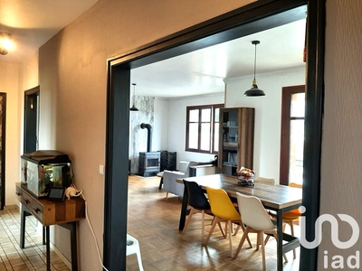 Maison 5 pièces de 138 m² à Glomel (22110)